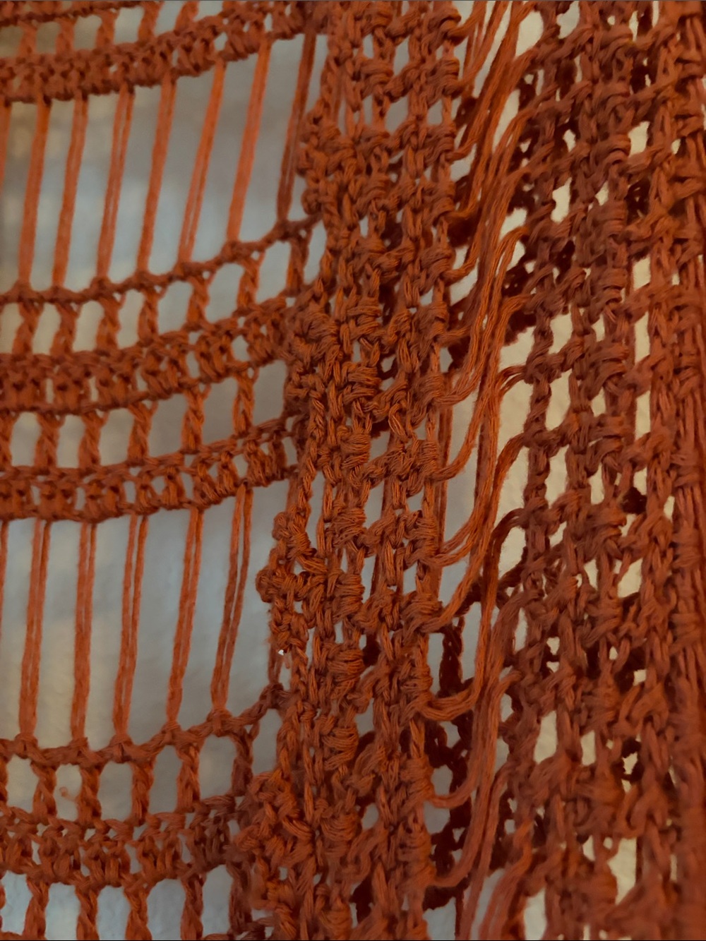 POL Open Weave Flyaway Fringe Vest - Picture 3 of 9